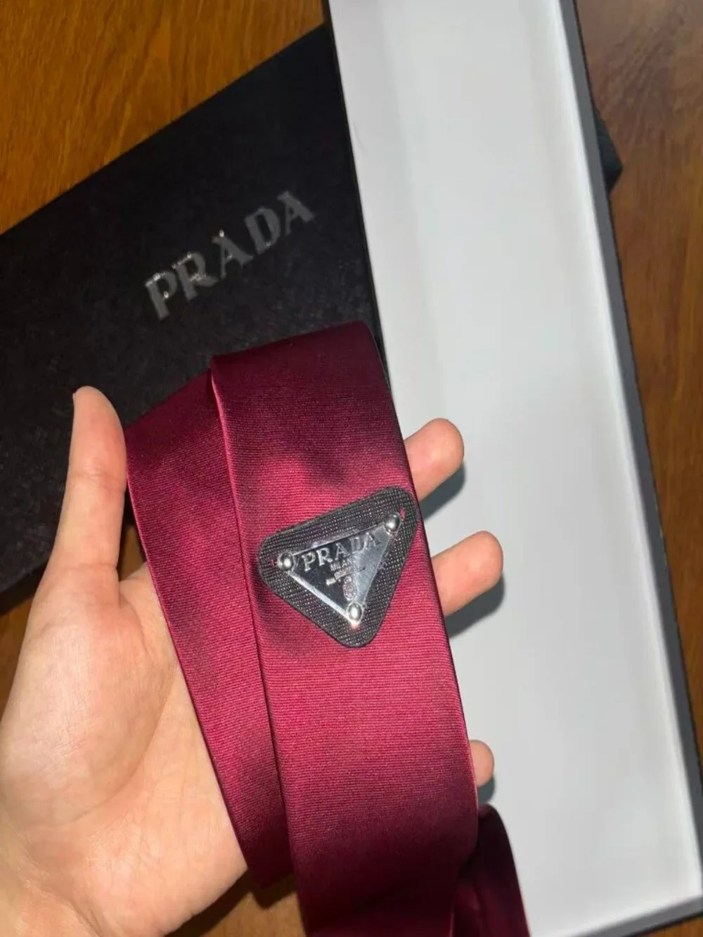 🚀 Prada Red Tie Unisex Gift Box Included (Fast Shipping)